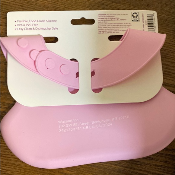 Pink Bootiful Bib - Picture 2 of 4